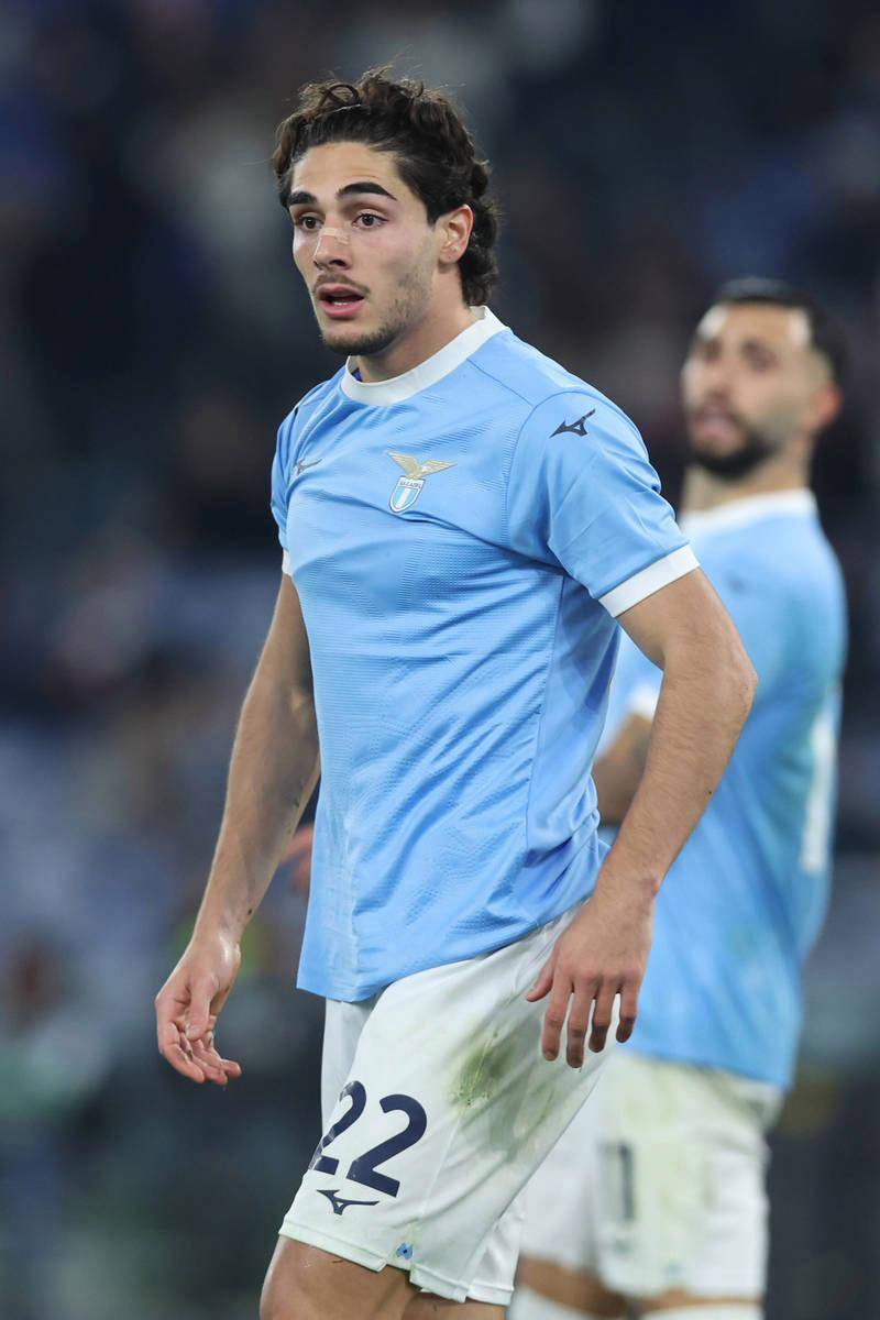 法甲赛程吃紧，比利亚雷亚尔集结日单刀错失，媒体盛赞，年轻球员得到机会的简单介绍